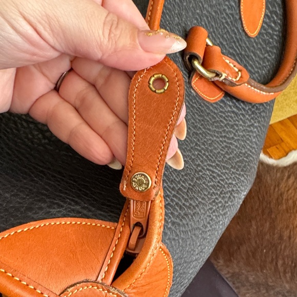 LEATHER Black and Brown Weekender - Picture 5 of 9